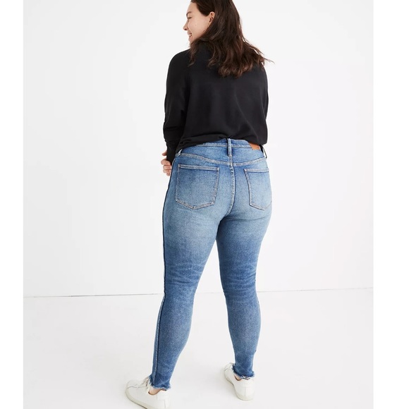 Madewell 10" High-Rise Skinny Jean in Cordova Wash - Picture 4 of 6